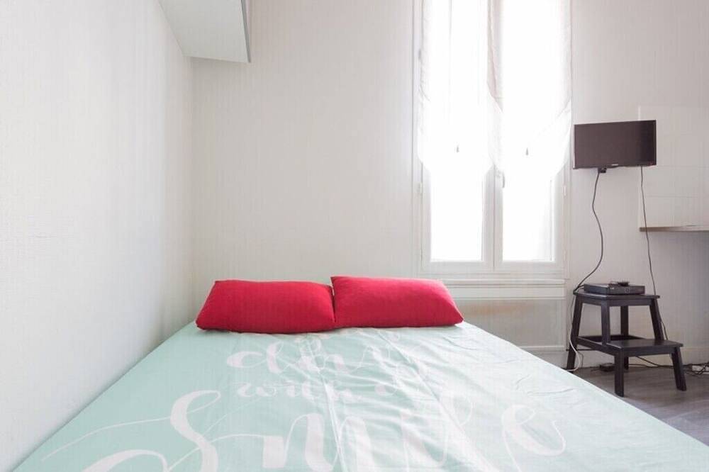 Entire apartment, Petit Espace Bien Agencé Pour Court Séjour , Proche Maison des Examens in Gentilly, Val-de-Marne