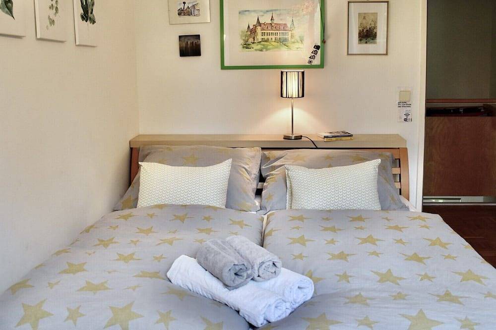 Entire apartment, Sunny Apartment 3 Bedrooms Garden|Graz| Free Parking|Pet friendly in Graz, Steirerland