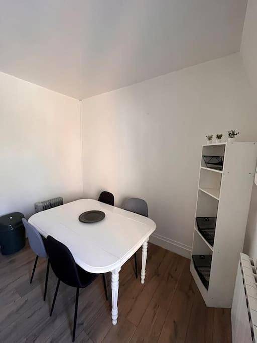 Gîte pour 4 personnes, avec vue et balcon à Chabris - 3