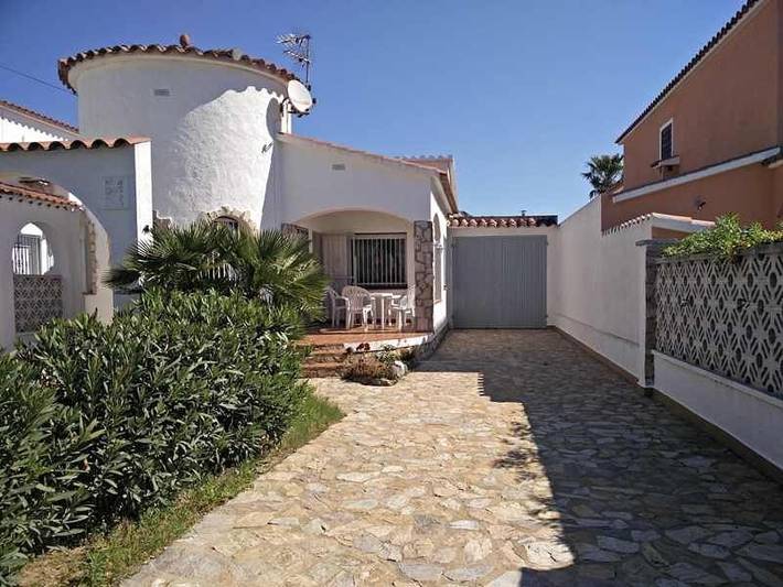 Casa rural para 5 personas, con terraza en Ampuriabrava