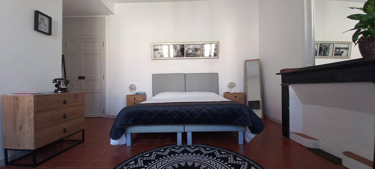 Double Room with Private Bathroom in Gruissan (Ville), Gruissan