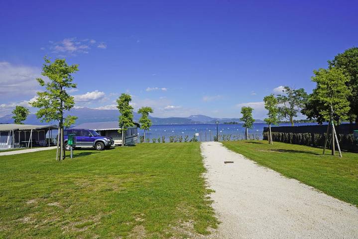Bungalow für 6 Personen, mit Terrasse und Garten sowie Kinderpool und Pool in Manerba del Garda - 3