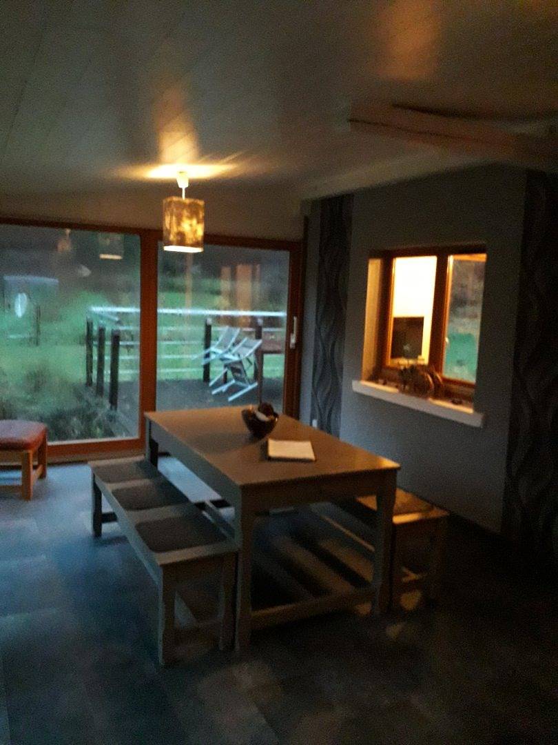 Chalet isolé en forêt avec son étang de pêche privé in Reipertswiller, Région de Saverne