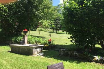 Gîte pour 8 personnes, avec jardin, animaux acceptés à Saint-Offenge-Dessus