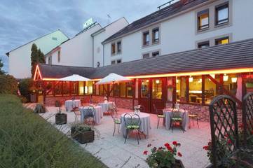 Hôtel pour 2 personnes, avec jardin à Saint-Gervais-la-Forêt