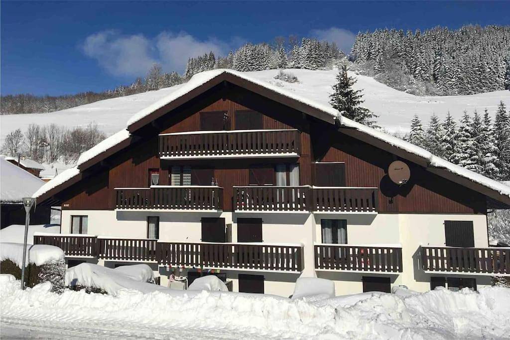 Appartement entier, Two-Bedroom Apartment in Habère-Poche, Région de Thonon-les-Bains