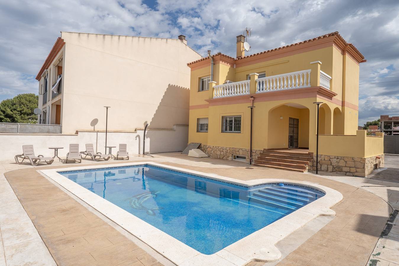 Chalet  'Villa Sol Y Mar' con piscina privada, Wi-Fi y aire acondicionado in Montroig, Costa Dorada