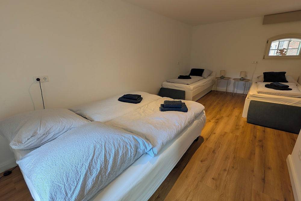Moorhus: Kinderfreundliches Ferienhaus an der Fehnroute in Apen, Ammerland