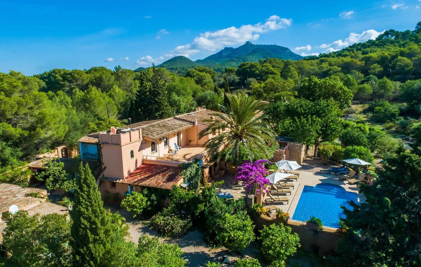 Apartamento de lujo con terraza, piscina y vistas, a 2 km de Es Carritxó in Es Carritxó, Felanitx