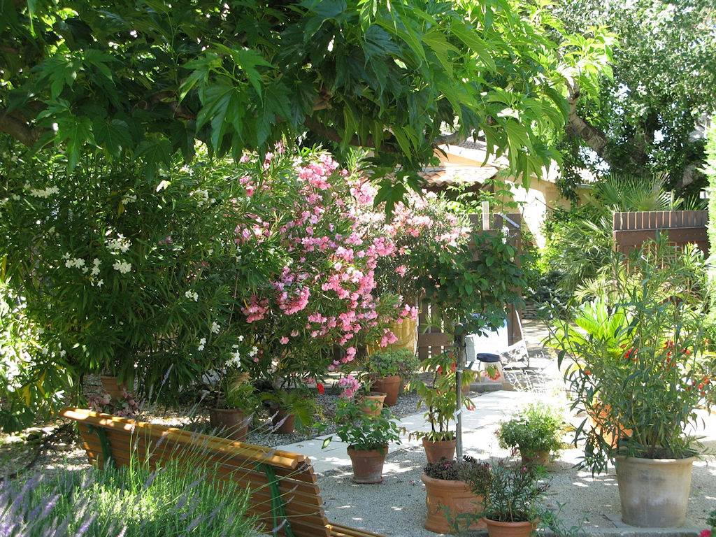 Les Lavandines 1 et 2 du Luberon - Chambre 2 in Robion, Parc naturel régional du Luberon