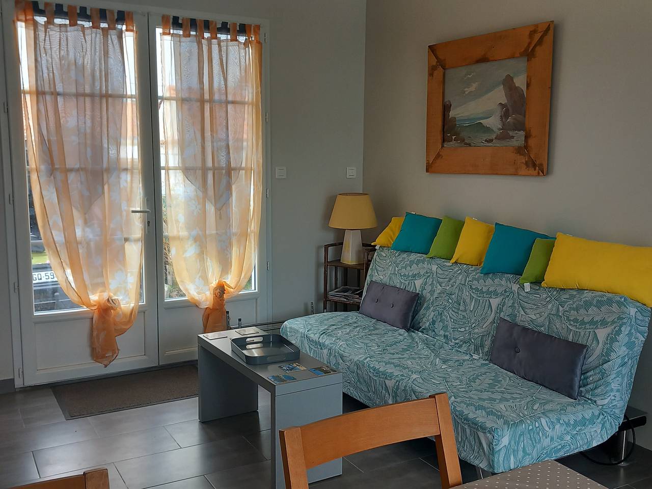 Comfortable single-storey house for 6, near beach in St Hilaire de Riez, private parking in Saint-Hilaire-de-Riez, Vendée