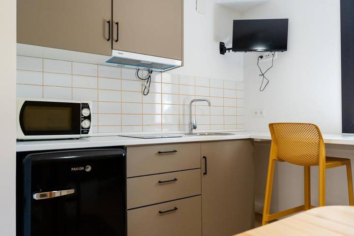 Camping pour 6 personnes, avec jardin ainsi que bassin pour enfant et piscine à Cambrils - 4