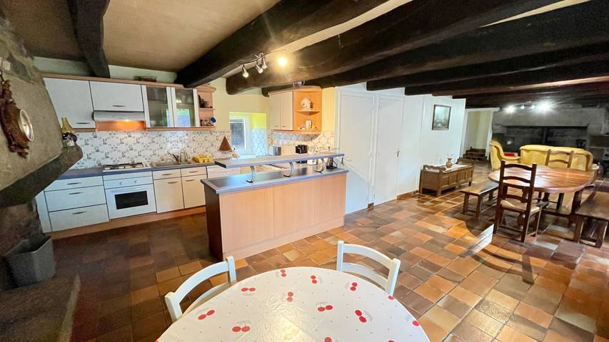 Gîte pour 6 personnes, avec jardin et terrasse à Poullaouen - 3