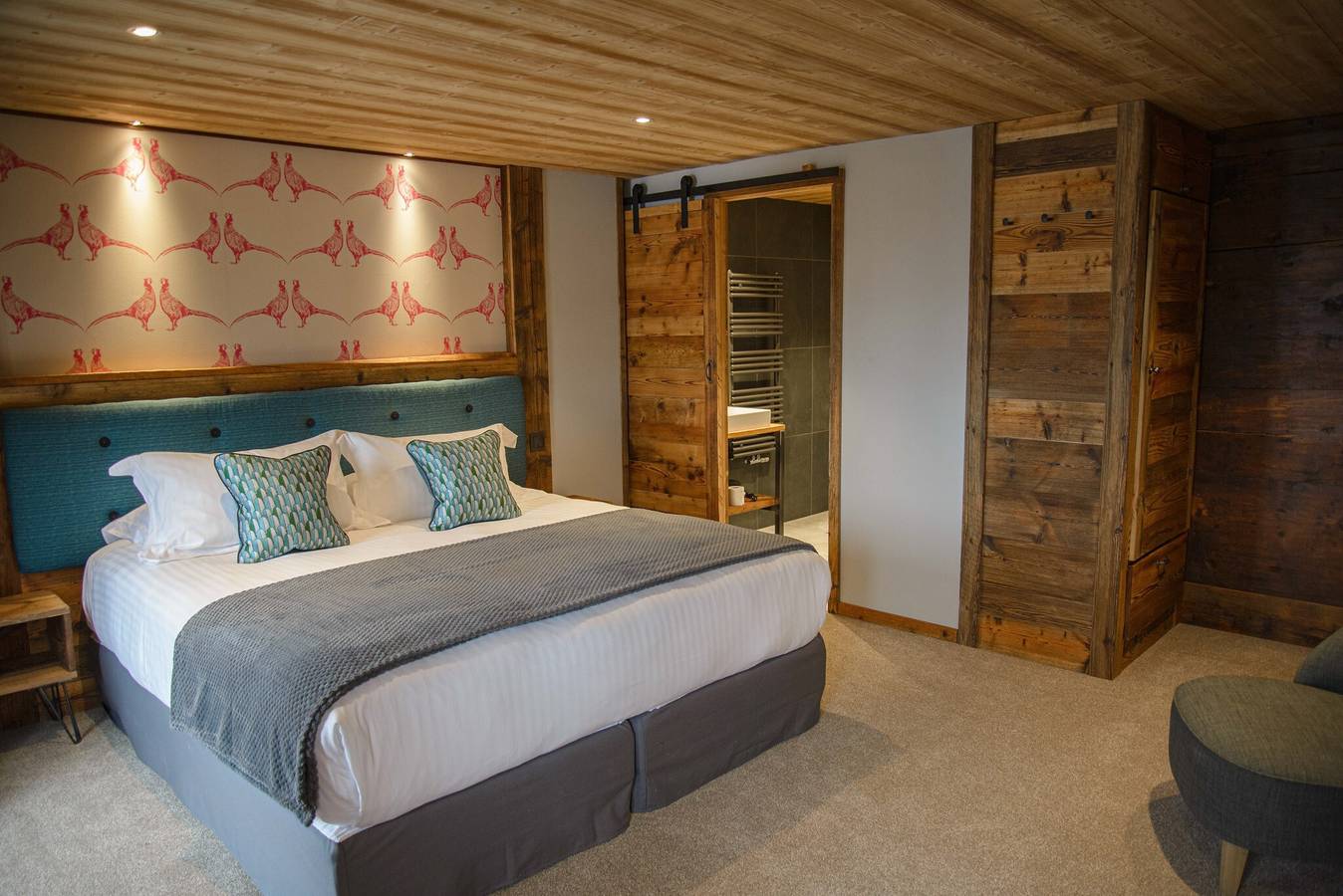 Gästezimmer „Chalet Cannelle Deluxe Feather“ mit Bergblick, privatem Balkon und Wlan in La Chapelle-d'Abondance, Les Portes du Soleil