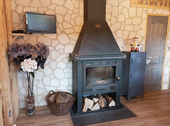 Gîte pour 6 personnes, avec terrasse, animaux acceptés à Mélisey - 3