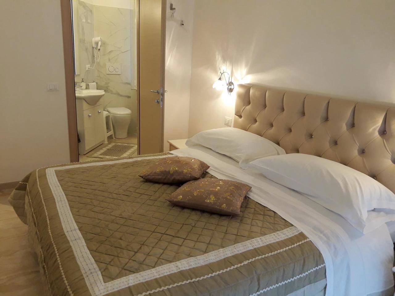Affittacamere Sorrento in Ventimiglia (Ville), Région de Vintimille