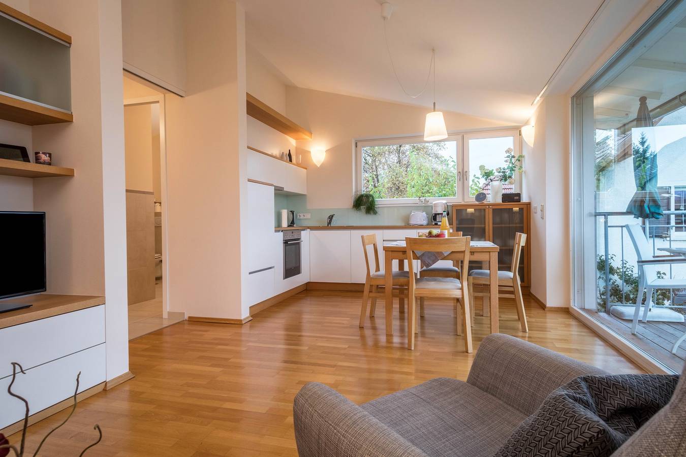 Appartement 'Pfirsichblüte' op idyllische familieboerderij met balkon & uitzicht op de bergen, foto 7