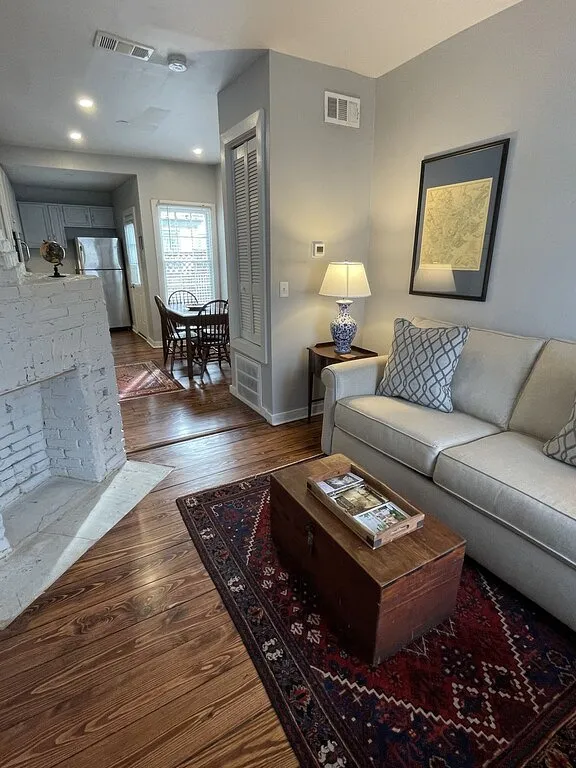 Cottage for 4 people, with balcony and yard, with pets - 1