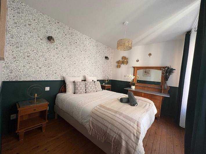 Location de vacances pour 6 personnes, avec jardin et jacuzzi à Envermeu