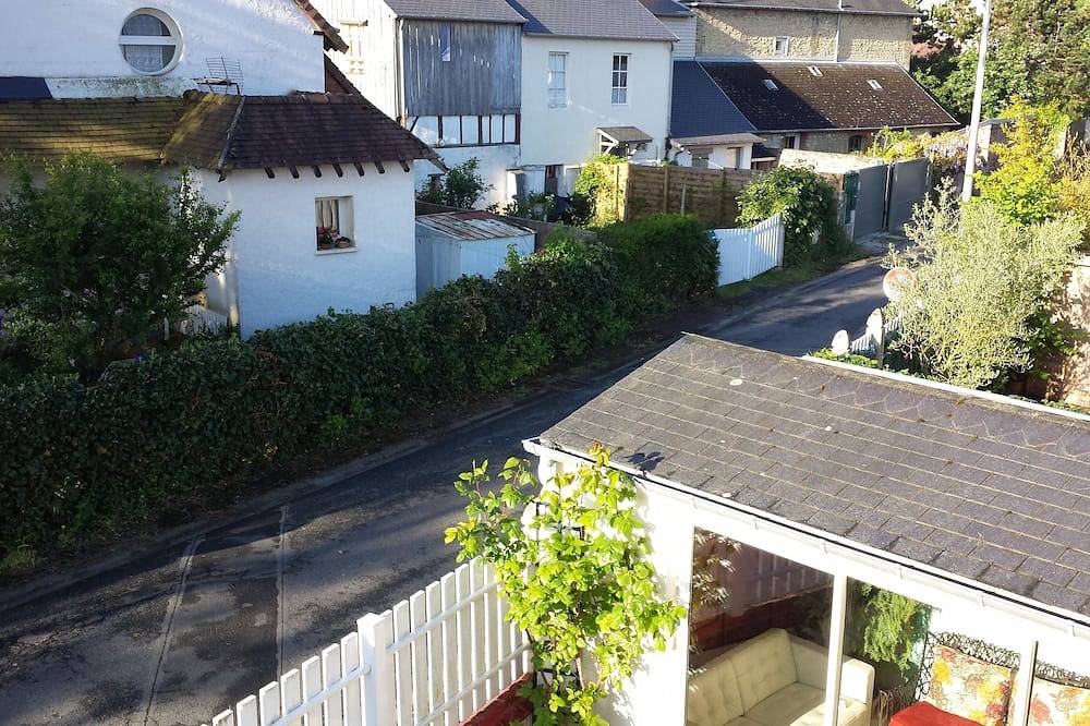 House 200m beach between board and Hippodrome Deauville, very well located in Benerville-sur-Mer, Lisieux region