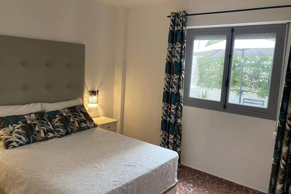 Apartamento entero, Family Apartment near Adda | Breakfast Included | Sleeps 7 in Campoamor, Alicante