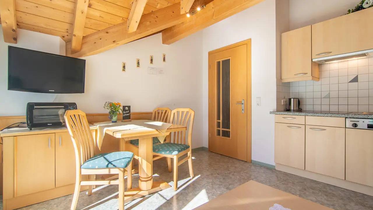 Geheel vakantieappartement, Vakantieappartement voor 3 personen met balkon in Mathon, Verwall 