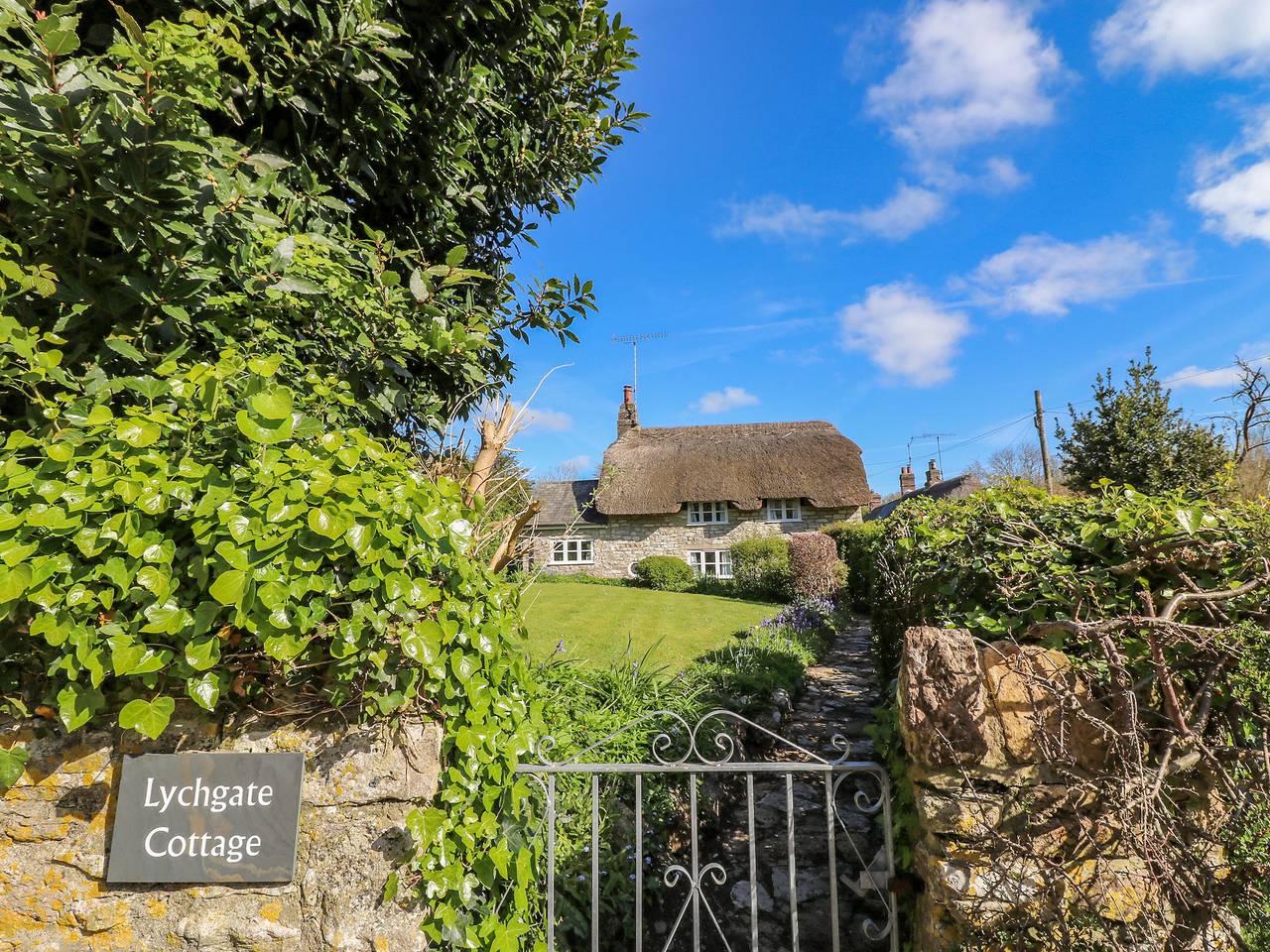 Lychgate Cottage in Osmington, Dorset