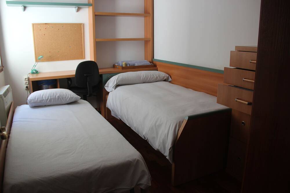 Entire apartment, Central apartment in Miño. in Miño, Galician Coast