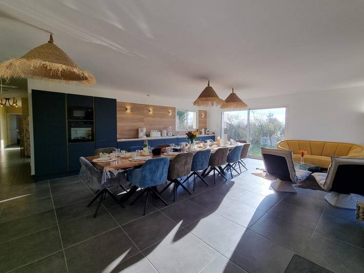 Gîte pour 12 personnes, avec jardin à Saint-Germain-Laval - 4