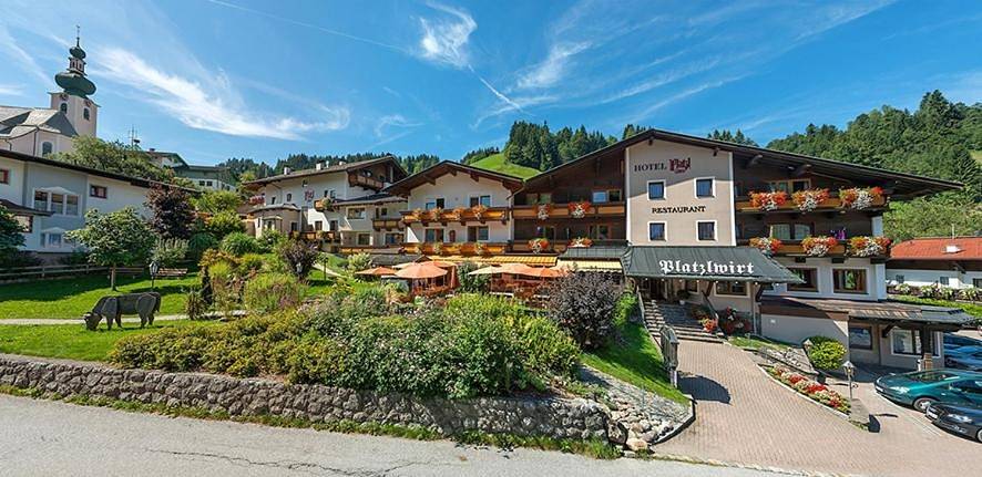 Hôtel pour 3 personnes, avec jardin ainsi que sauna et piscine