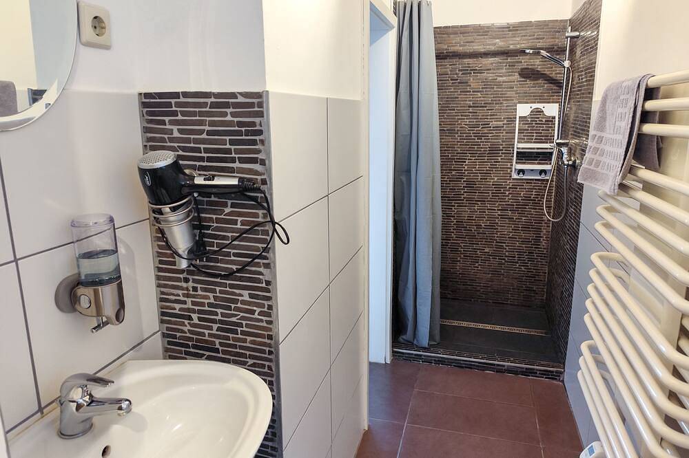 Ferienwohnung Seerose mit Meerblick - Appartement Meerblick in Sassnitz, Nationalpark Jasmund