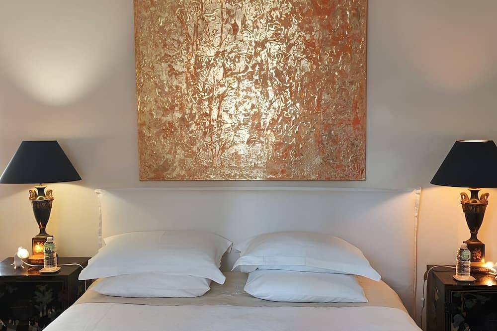 Guest Room \"Echoppe 33 - Bègles, Bordeaux\" with Private Terrace, Wi-Fi & Air Conditioning in Bègles, Bordeaux region