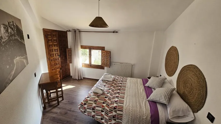 Hostal para 2 personas, con terraza además de vistas y jardín - 1