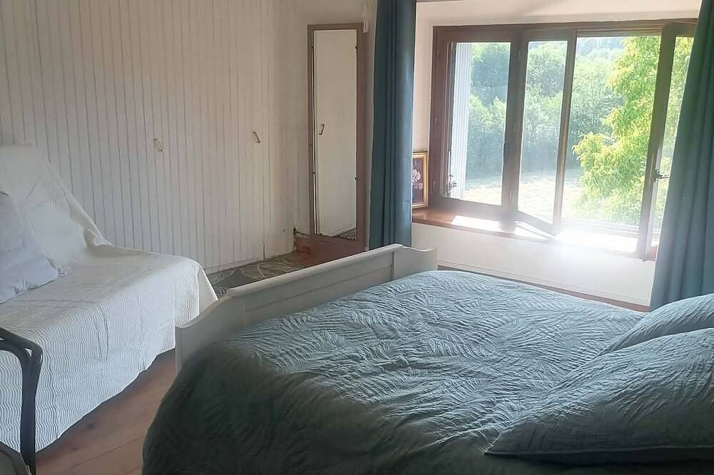 House located in the Village in La Salvetat-sur-Agout, Béziers region
