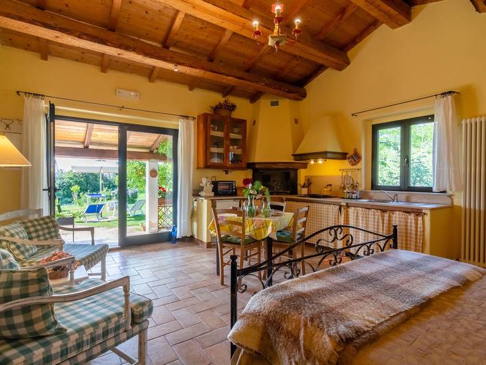 Ferienhaus für 2 Personen, mit Terrasse und Garten sowie Sauna und Pool, kinderfreundlich in Marche - 4