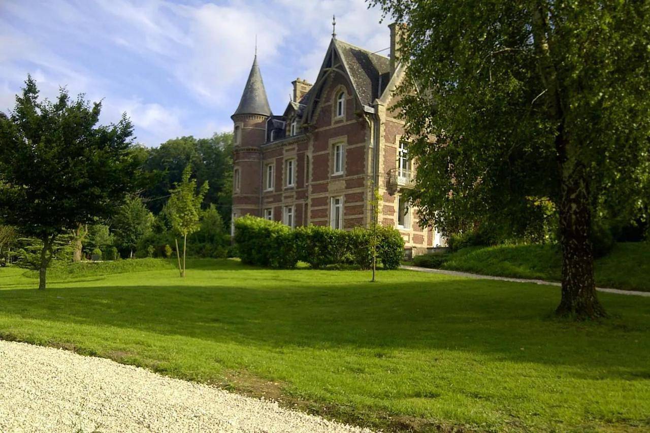 Château de Branville in Saint-Aubin-Épinay, Région de Rouen