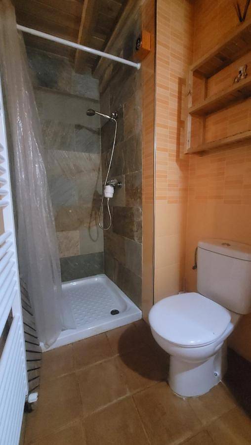 Casa rural para 7 personas, con Terraza además de Jardín y Piscina en Valdeverdeja - 2