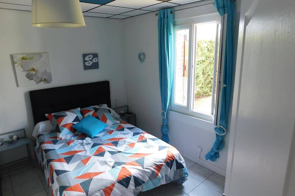 Villa avec piscine véranda ouverte 40m2 5minutes centre ville 5km de la mer in Soustons, Côte d’Argent