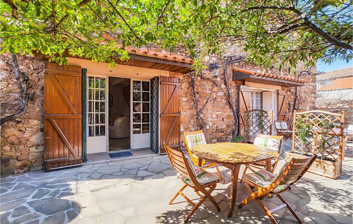 Cébazan Wohnung: 86qm, Terrasse, Parkplatz & Internet in Cébazan, Mittelmeerküste (Frankreich)