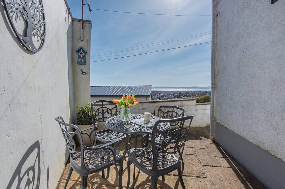 Ocean View Cottage - Burry Port in Burry Port, Carmarthenshire