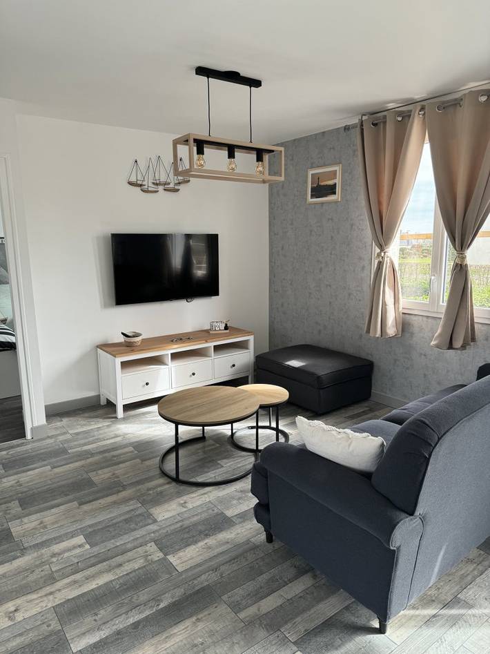 Gîte pour 6 personnes, avec terrasse et jardin, animaux acceptés à Quettehou - 3