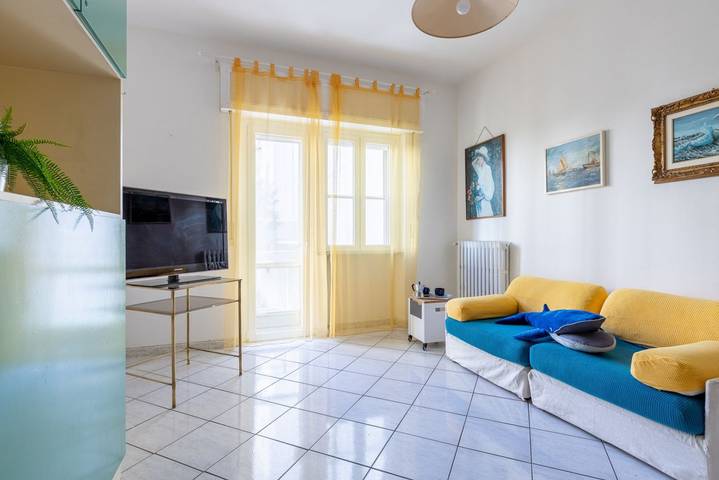 Ganze Wohnung, Ferienwohnung für 4 Personen mit Balkon/Terrasse in Pisa, Italienische Riviera