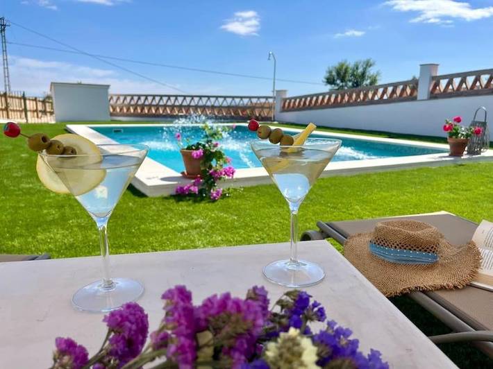 Casa de vacaciones para 6 personas, con jardín además de vistas y piscina - 1