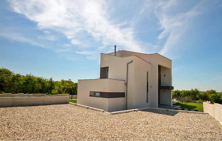 Reizendes Apartment mit einem Schlafzimmer, Pool, in der Nähe der Küste und des Stadtzentrums in Krnica, Marčana