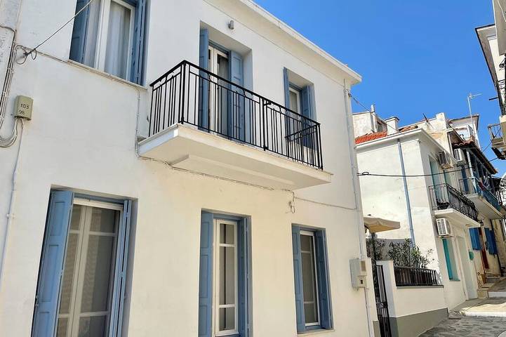 Ferienhaus für 4 Personen, mit Balkon - 1