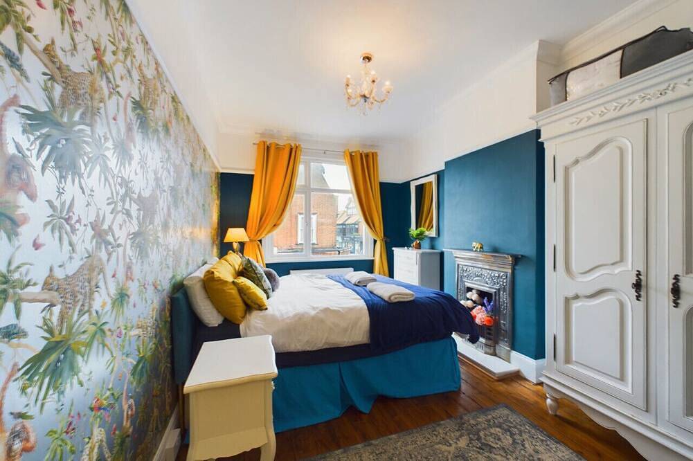 Ganze Wohnung, 2 Bed Apartment- Leigh Broadway in Southend-on-Sea, Östliches England