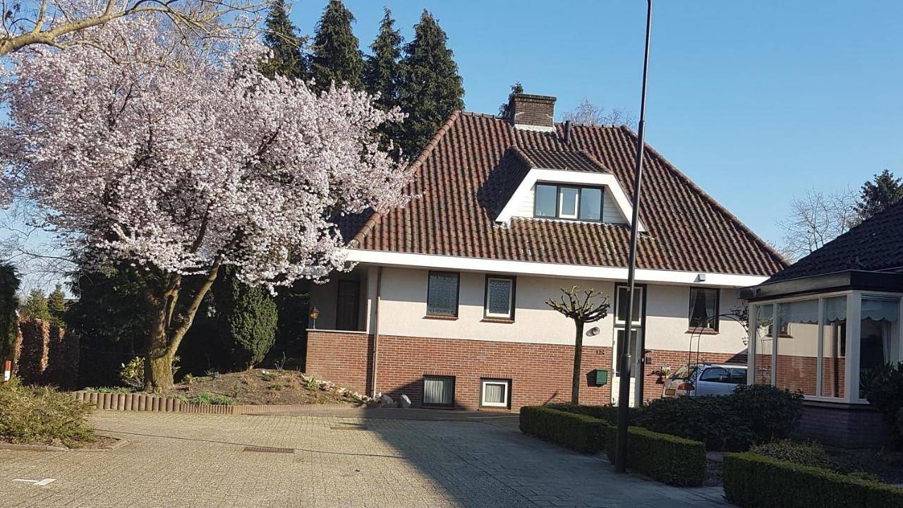 Double Room with Private Bathroom in Veluwe