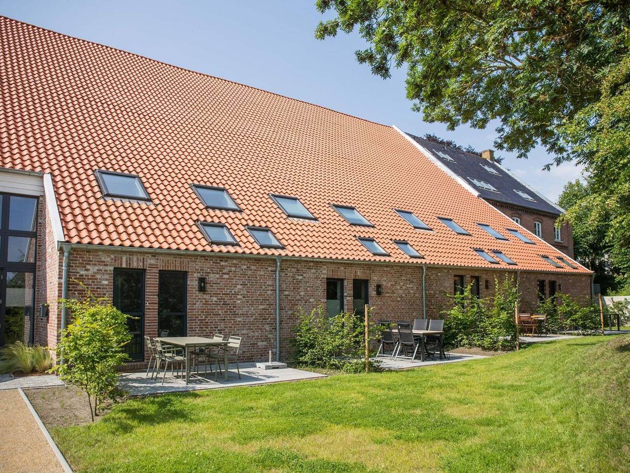 Ganze Ferienwohnung, Hof Van Senden - Gemütliche Ferienwohnung "Zwaantje" in Rysum: Ihr perfekter Rückzugsort am Meer in Rysum, Krummhörn