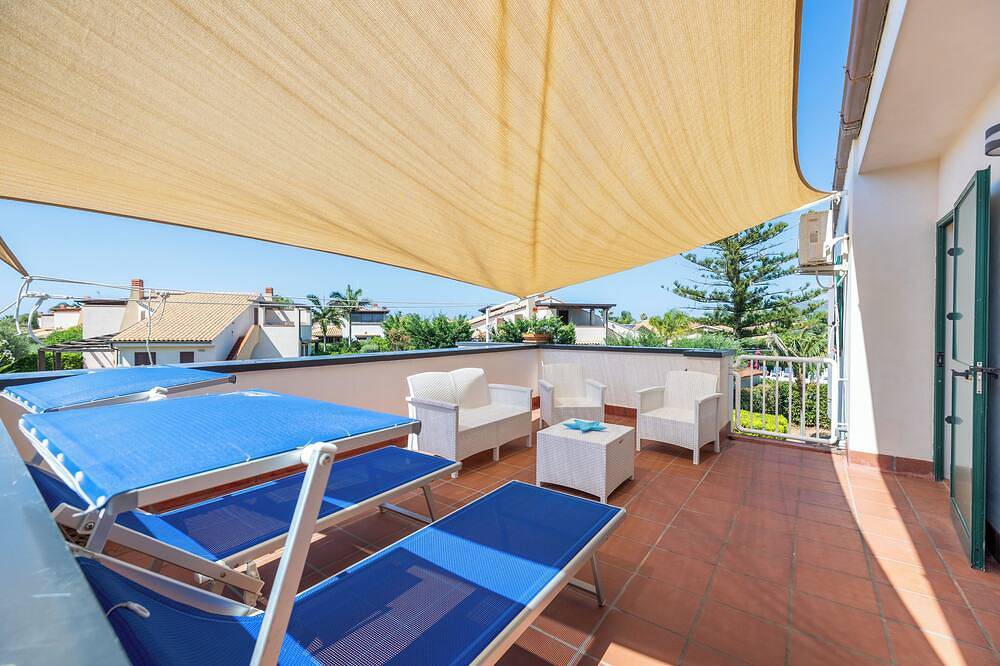 Apartamento entero, The 2 terraces. 8 Places, 3 Rooms. in Piana Calzata, Provincia de Palermo