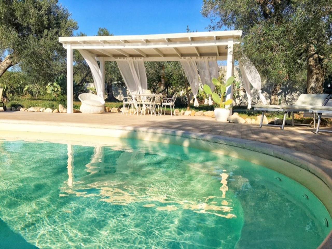 Villa « Dina » avec piscine privée, Wi-Fi et climatisation in Nardò, Nardò (commune)